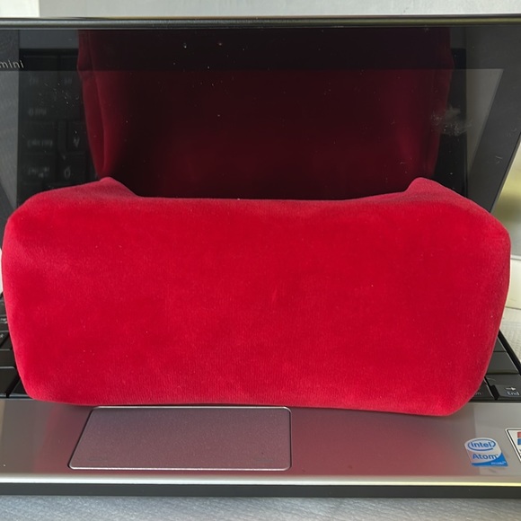 Christian Dior CD Logo Pouch Cosmetic Bag Red Velvet - Picture 6 of 13